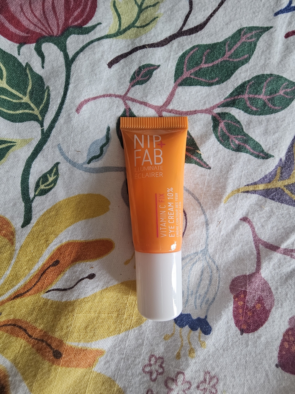 Nip Fab Vitamin C Eye Primer - Bright Orange Illuminating Primer